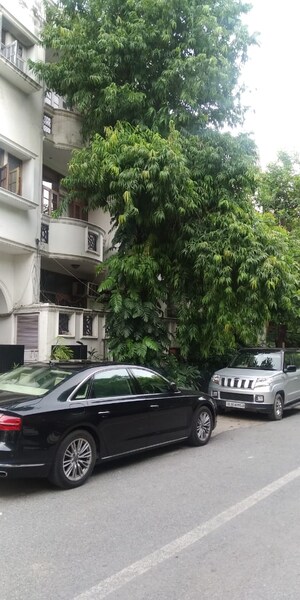 3 BHK Builder Floor – Exterior View View at Boutique Residential Apartments C-253, Defence Colony - for Rent