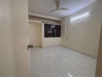 Room in 2 BHK Apartment at Goel Ganga Hill Mist Garden, Kondhwa – for Rent