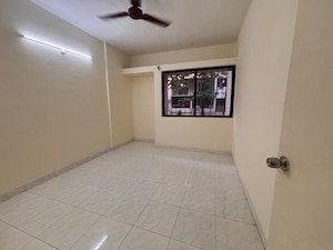 Room in 2 BHK Apartment at Goel Ganga Hill Mist Garden, Kondhwa – for Rent