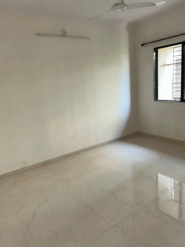 Room, shree-ganesh-chs-charkop 3 Bedroom 1250 Sq.Ft. Apartment In Charkop Sector 3 Mumbai 9250806