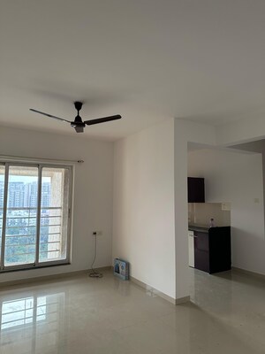 Room in 1 BHK Apartment at Puraniks Tokyo Bay, Kasarvadavali – for Rent