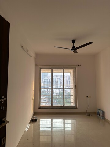 Room in 1 BHK Apartment at Puraniks Tokyo Bay, Kasarvadavali – for Rent