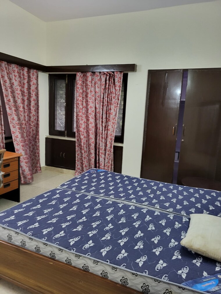Bedroom, lajpat nagar iii 1 Bedroom 300 Sq.Ft. Builder Floor In Lajpat Nagar Iii Delhi 9250825