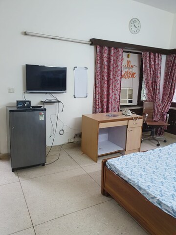 Kitchen in 1 BHK Builder Floor at Lajpat Nagar Iii – for Rent