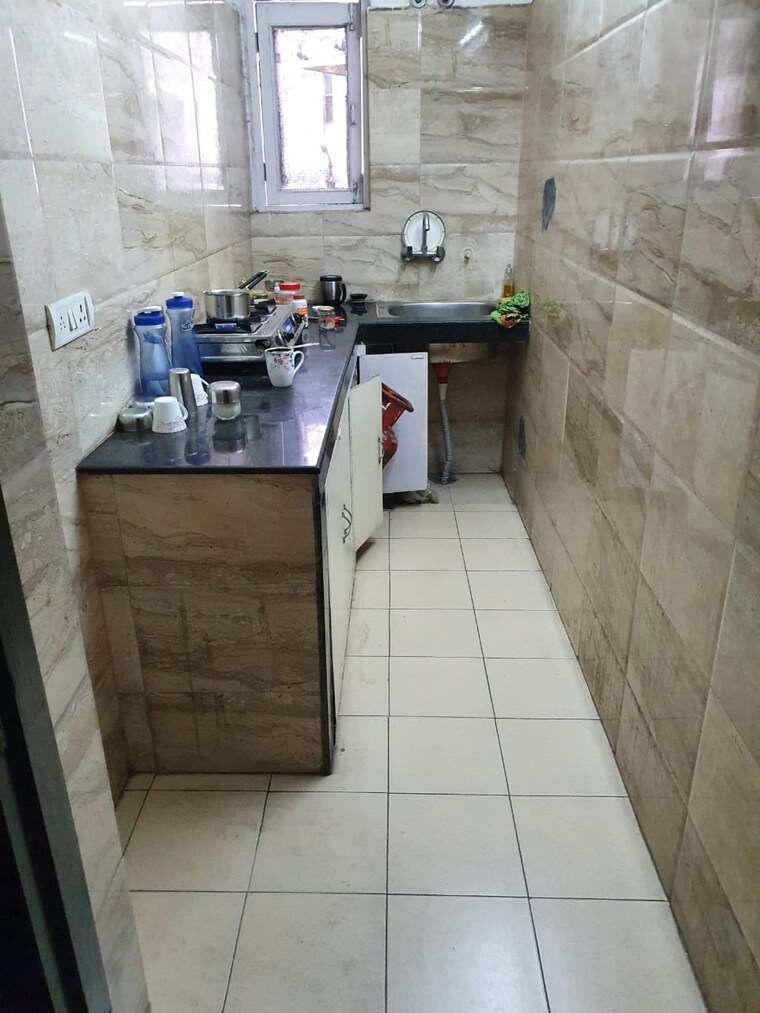 Kitchen, lajpat nagar iii 1 Bedroom 300 Sq.Ft. Builder Floor In Lajpat Nagar Iii Delhi 9250825