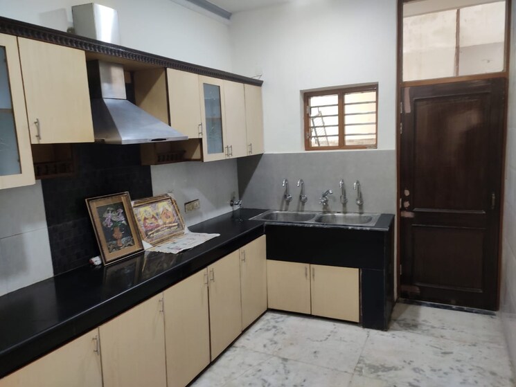 Kitchen, baltana 5 Bedroom 1850 Sq.Ft. Independent House In Baltana Zirakpur 9250834