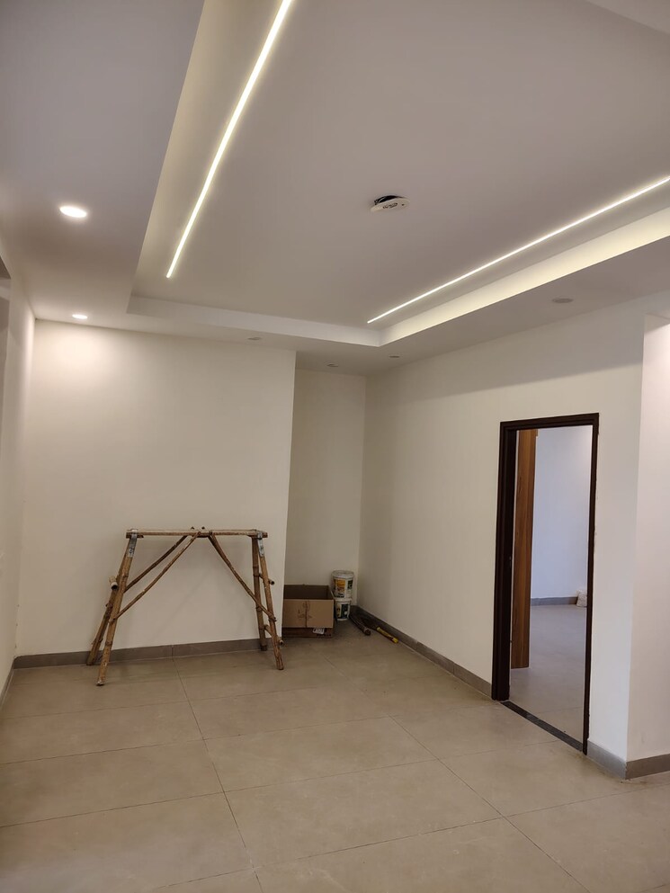 Room, ms-enclave-zirakpur 6 Bedroom 2000 Sq.Ft. Independent House In Dhakoli Zirakpur 9250850