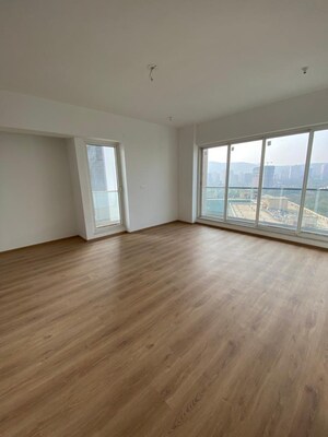 Room in 1 BHK Apartment at Raunak Unnathi Woods, Ghodbunder Road – for Rent