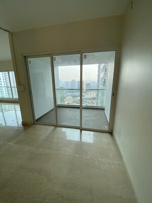 Room in 1 BHK Apartment at Raunak Unnathi Woods, Ghodbunder Road – for Rent