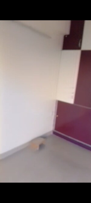 Room in 2 BHK Apartment at Panchsheel Pebbles, Vaishali Sector 3 – for Rent