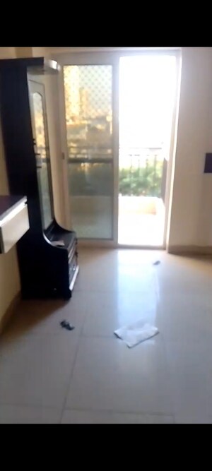 Furnished Amenities in 2 BHK Apartment at Panchsheel Pebbles, Vaishali Sector 3 – for Rent