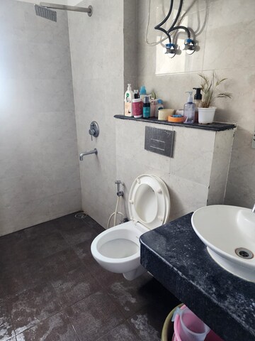 Bathroom in 2 BHK Apartment at BBD Green City Sun Breeze Apartments, Gomti Nagar – for Sale