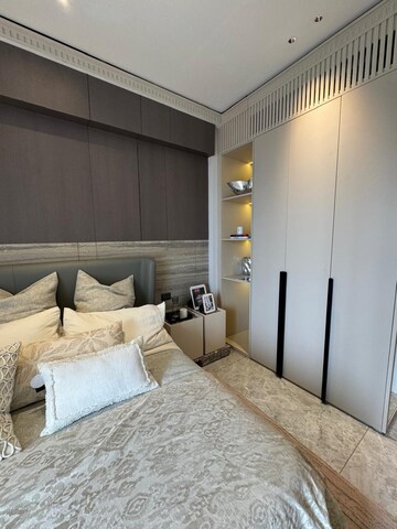 Bedroom in 3 BHK Builder Floor at Paras Floret, Sector 59 – for Sale