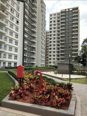 3 BHK Apartment For Sale in Godrej Aqua, International Airport Road