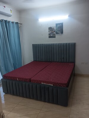 Bedroom in 2 BHK Apartment at Gaur Yamuna City, Gaur Yamuna City – for Rent