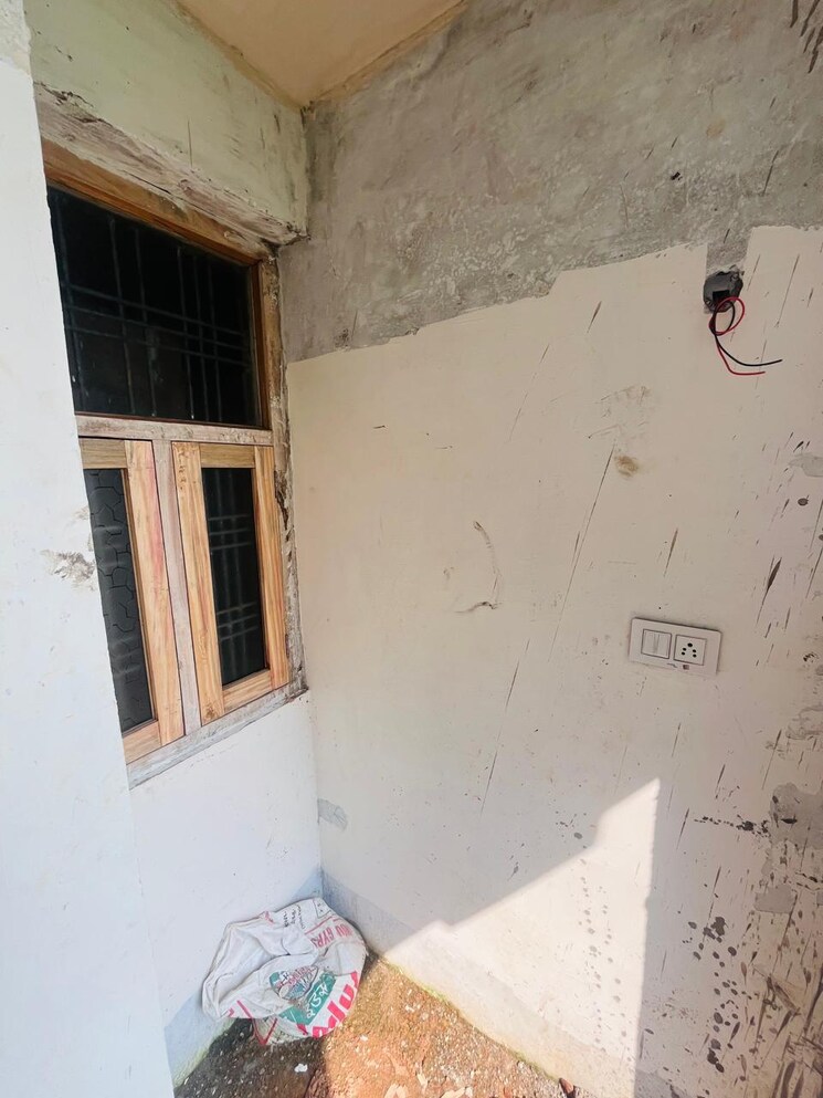 Room, anora kala 1 Bedroom 550 Sq.Ft. Apartment In Anora Kala Lucknow 9250938