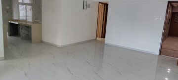 Room in 3 BHK Apartment at New Saket Apartment, Santacruz West – for Rent