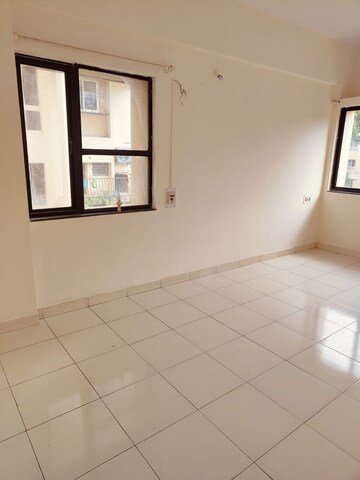 Room in 2 BHK Apartment at Kumar Parisar, Kothrud – for Rent