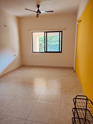 Room in 2 BHK Apartment at Kumar Parisar, Kothrud – for Rent
