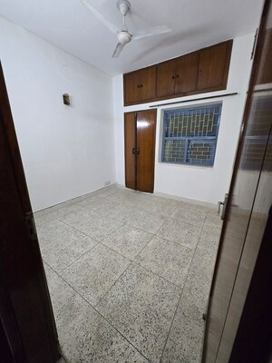 Room in 2 BHK Builder Floor at Lajpat Nagar I – for Rent