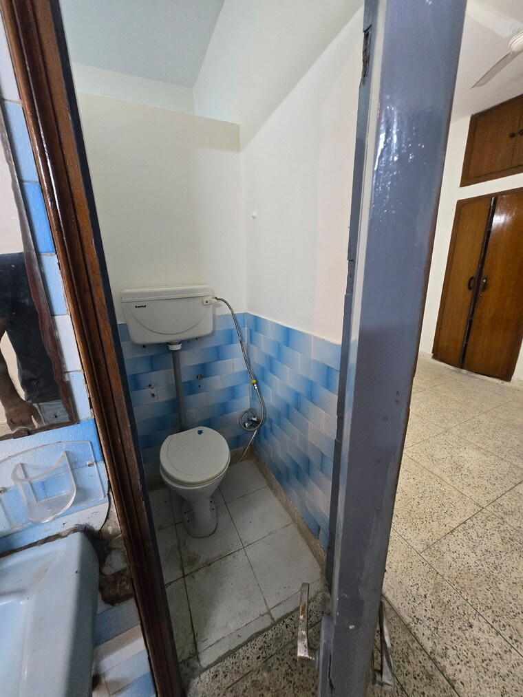 undefined, lajpat nagar i 2 Bedroom 900 Sq.Ft. Builder Floor In Lajpat Nagar I Delhi 9250996