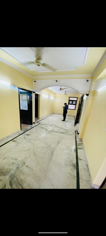 Living Room in 3 BHK Apartment at Sector 4 Dwarka – for Rent