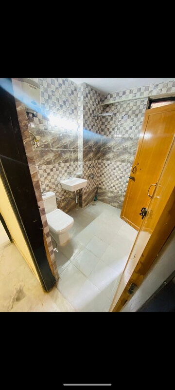 Bathroom in 3 BHK Apartment at Sector 4 Dwarka – for Rent