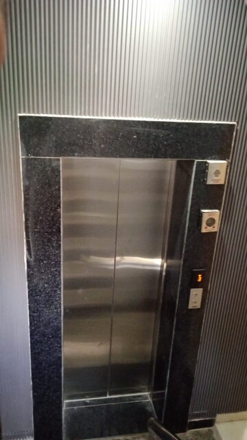 Bathroom in 1 RK Apartment at Sector 38 – for Rent