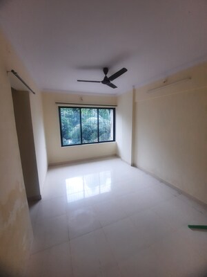 Room in 2 BHK Apartment at Vihang Golden Hills, Owale – for Rent