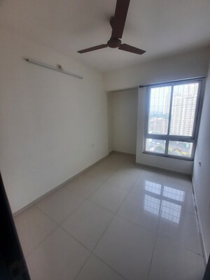 Room in 2 BHK Apartment at Vihang Golden Hills, Owale – for Rent