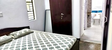 Bedroom in 1.5 BHK Apartment at Sector 14 Dwarka – for Rent