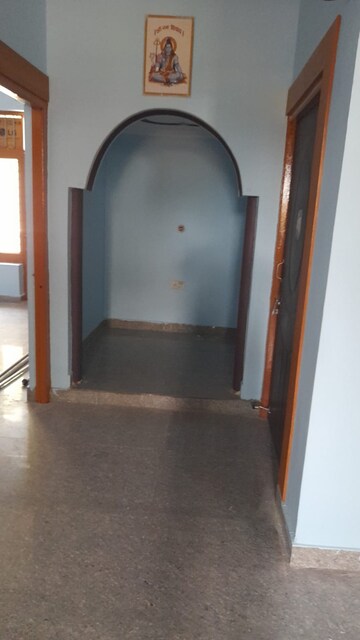 Building Lobby in 3 BHK Builder Floor at Sector 85 – for Rent