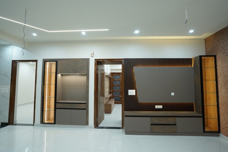 undefined, lohgarh 4 Bedroom 200 Sq.Yd. Villa In Lohgarh Zirakpur 9251024