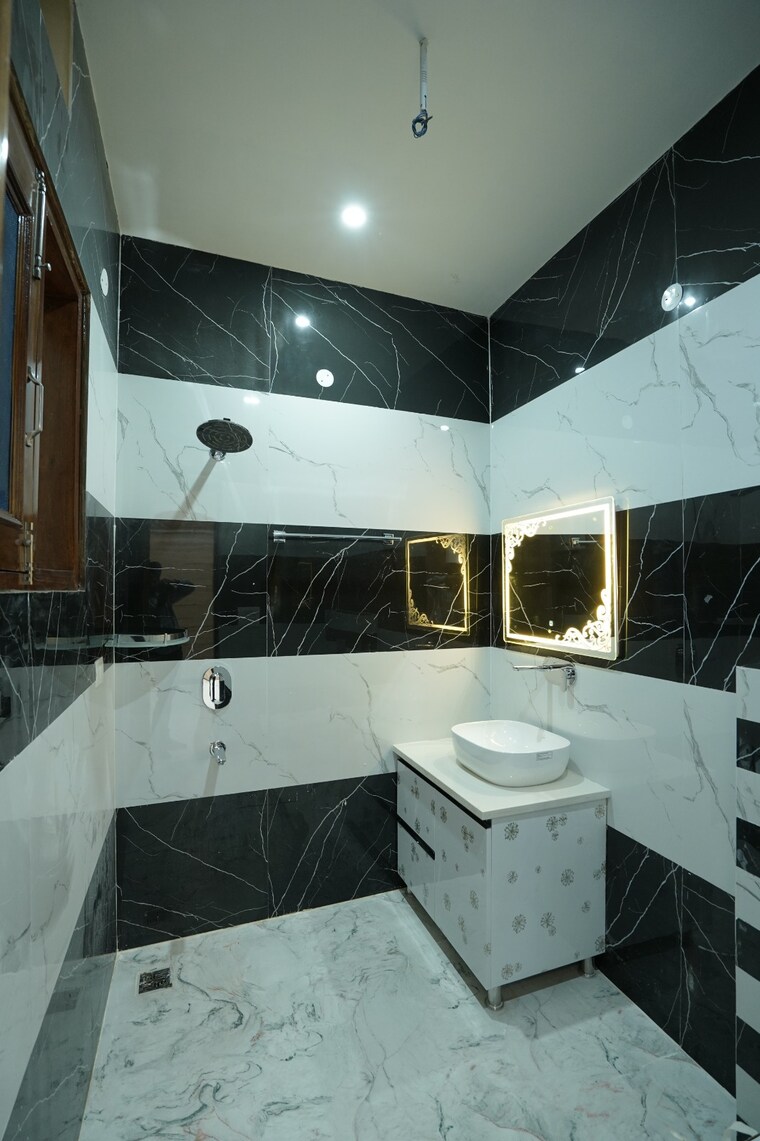 Team Area, lohgarh 4 Bedroom 200 Sq.Yd. Villa In Lohgarh Zirakpur 9251024