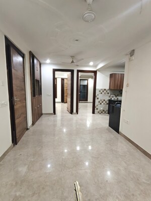 Room in 3 BHK Builder Floor at Sushant Lok 2, Sector 57 – for Rent