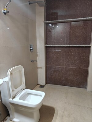 Bathroom in 3 BHK Builder Floor at Sushant Lok 2, Sector 57 – for Rent