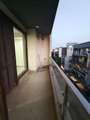 Balcony in 3 BHK Builder Floor at Sushant Lok 2, Sector 57 – for Rent