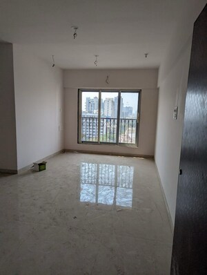 Room in 2 BHK Apartment at Adani Ten BKC, Bandra East – for Rent