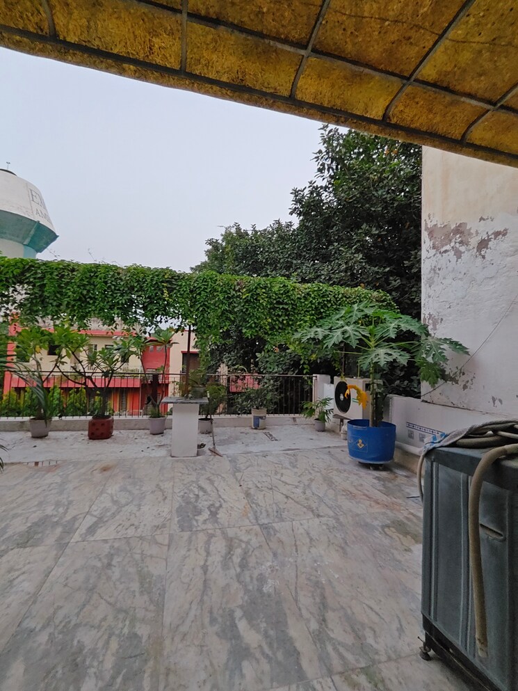 Exterior View, ansal-sushant-lok-i 2 Bedroom 300 Sq.Yd. Builder Floor In Sector 43 Gurgaon 9251072