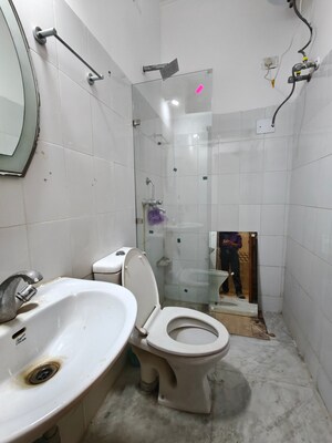 Bathroom in 2 BHK Builder Floor at Sector 43 – for Rent