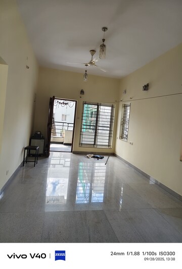 Room in 2 BHK Builder Floor at Indiranagar – for Rent
