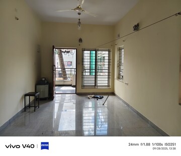 Room in 2 BHK Builder Floor at Indiranagar – for Rent