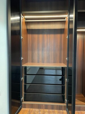 Furnished Amenities in 4 BHK Apartment at Shalimar Nest, Vasant Kunj – for Sale