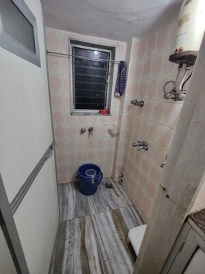 Bathroom in 1.5 BHK Apartment at Satellite Glory, Andheri East – for Rent