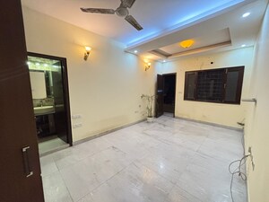 Room in 2 BHK Apartment at Vasant Kunj – for Rent