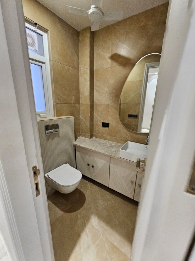 undefined, surajmal vihar 3 Bedroom 1800 Sq.Ft. Builder Floor In Surajmal Vihar Delhi 9251168