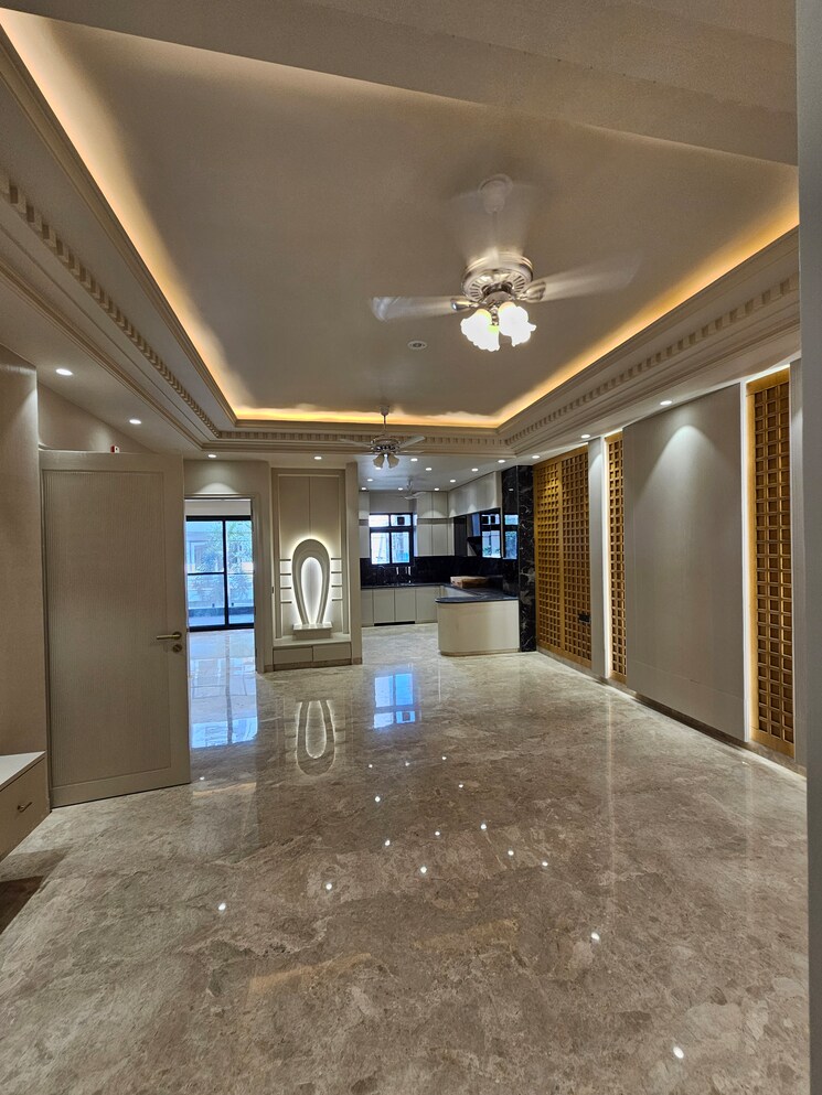 undefined, surajmal vihar 3 Bedroom 1800 Sq.Ft. Builder Floor In Surajmal Vihar Delhi 9251168