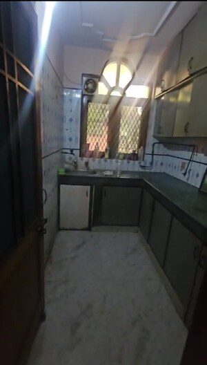 Kitchen in 2 BHK Independent House at Sector 33 – for Rent