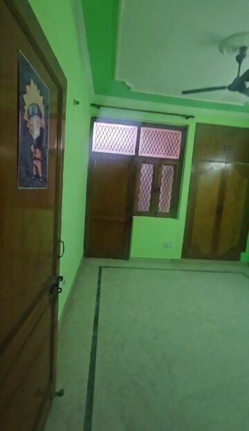 Bathroom in 2 BHK Independent House at Sector 33 – for Rent