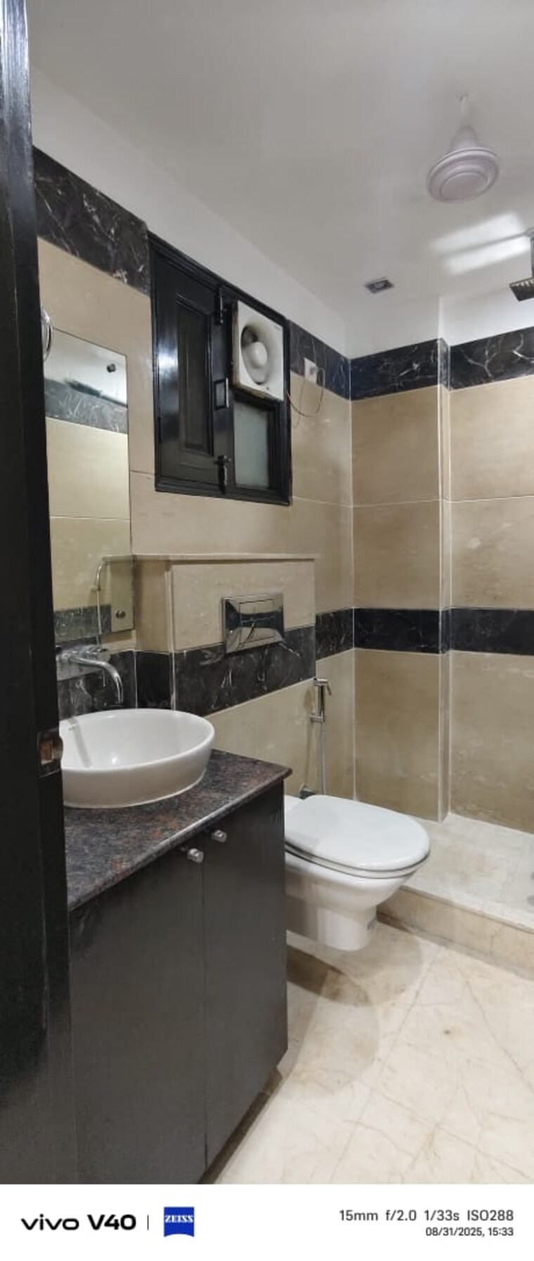 Bathroom, defence colony 3 Bedroom 1900 Sq.Ft. Builder Floor In Defence Colony Delhi 9251169